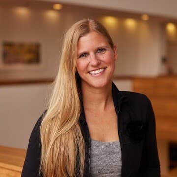 Amy Bach